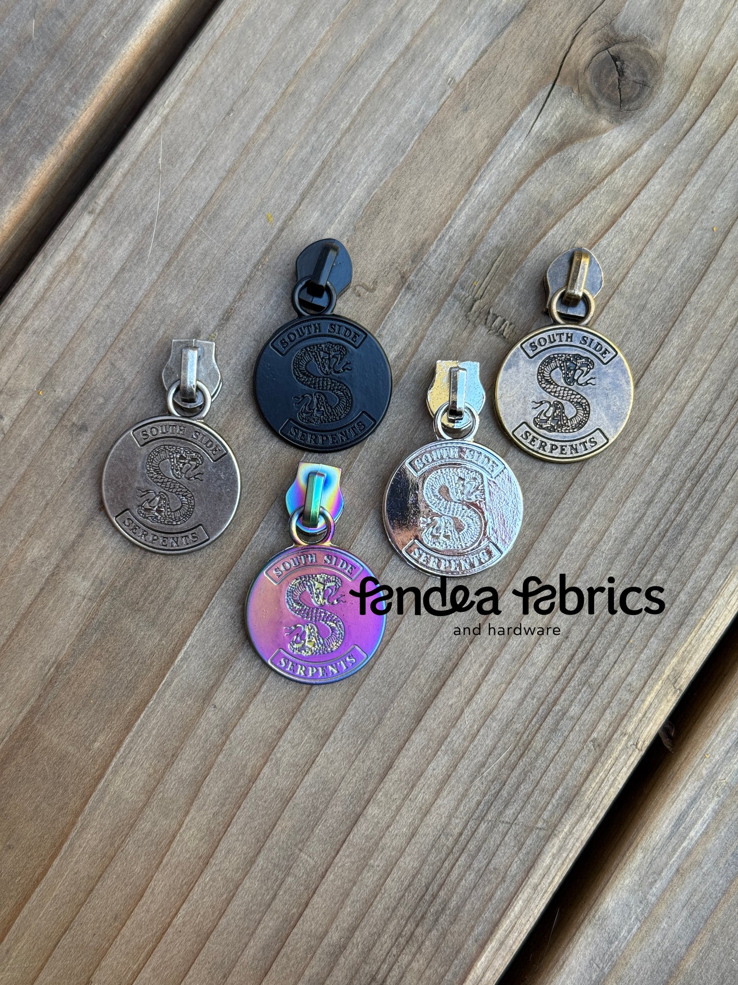 Serpents Zipper Pull
