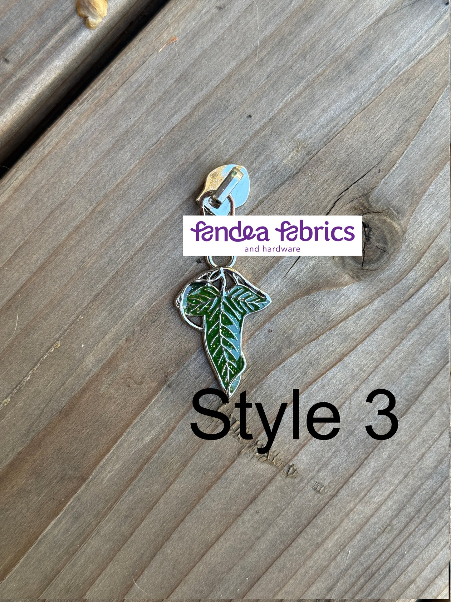 Elven Gift zipper pull - RTS - STYLE 3